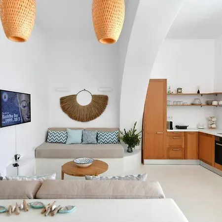 Отель Rina Lefkes (Paros)